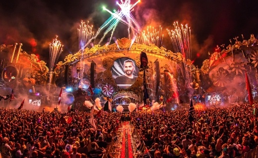 TomorrowWorld technology and music festivals